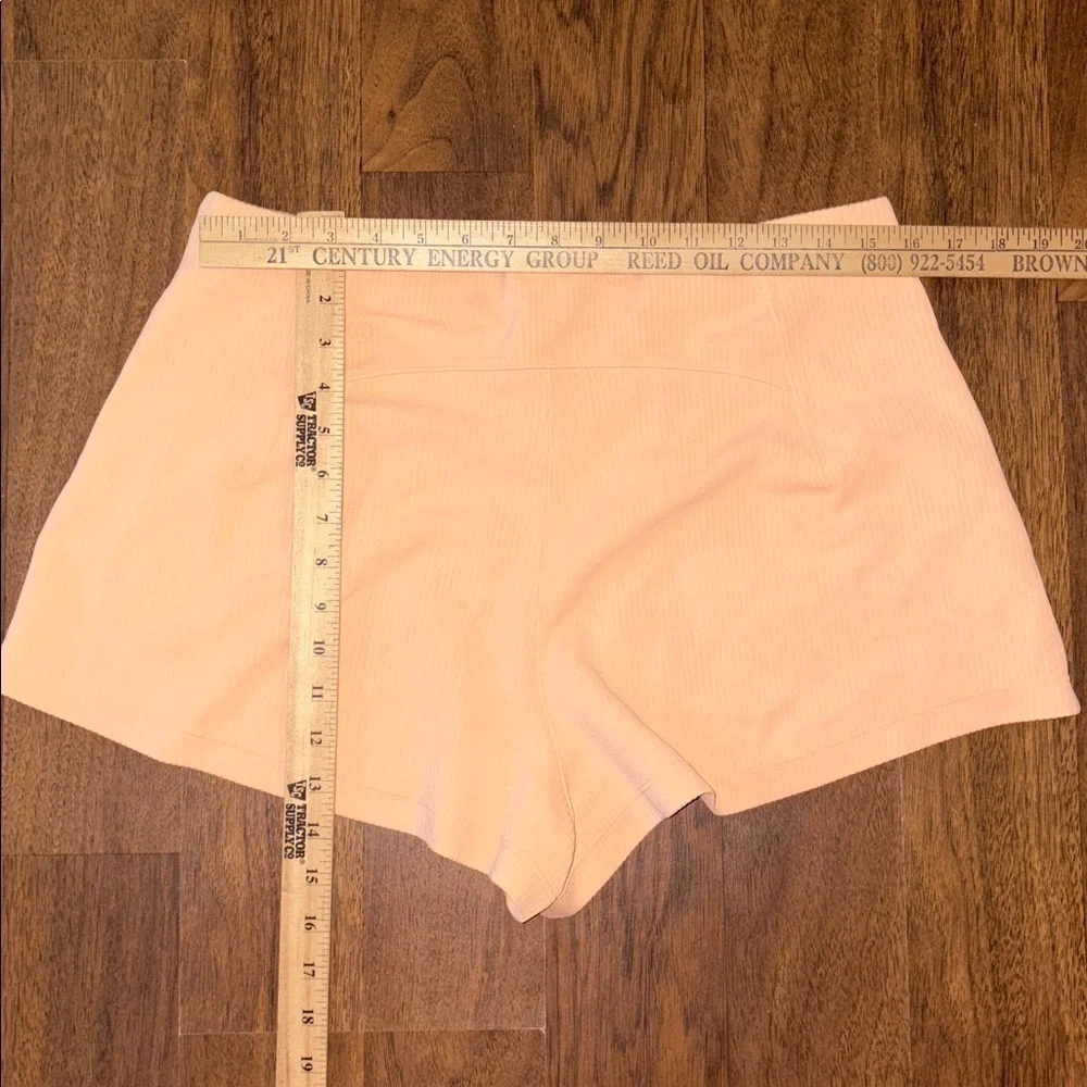 LULULEMON size 12 Ribbed Softstreme High-Rise Short 2